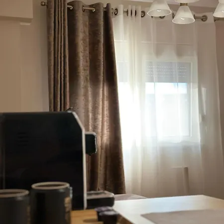 Eja 2 Apartment
